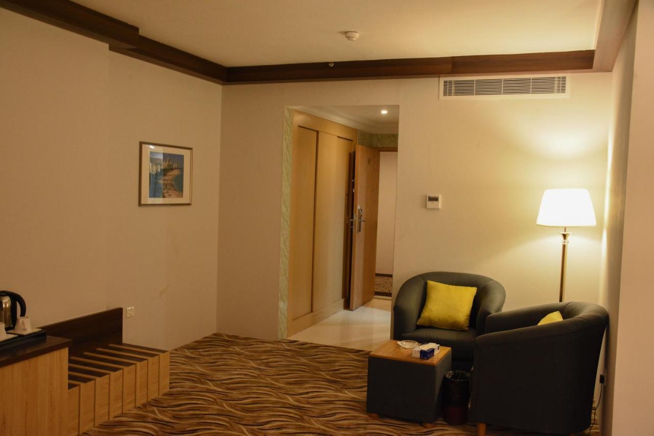 נג'ראן Florida Inn Hotel מראה חיצוני תמונה