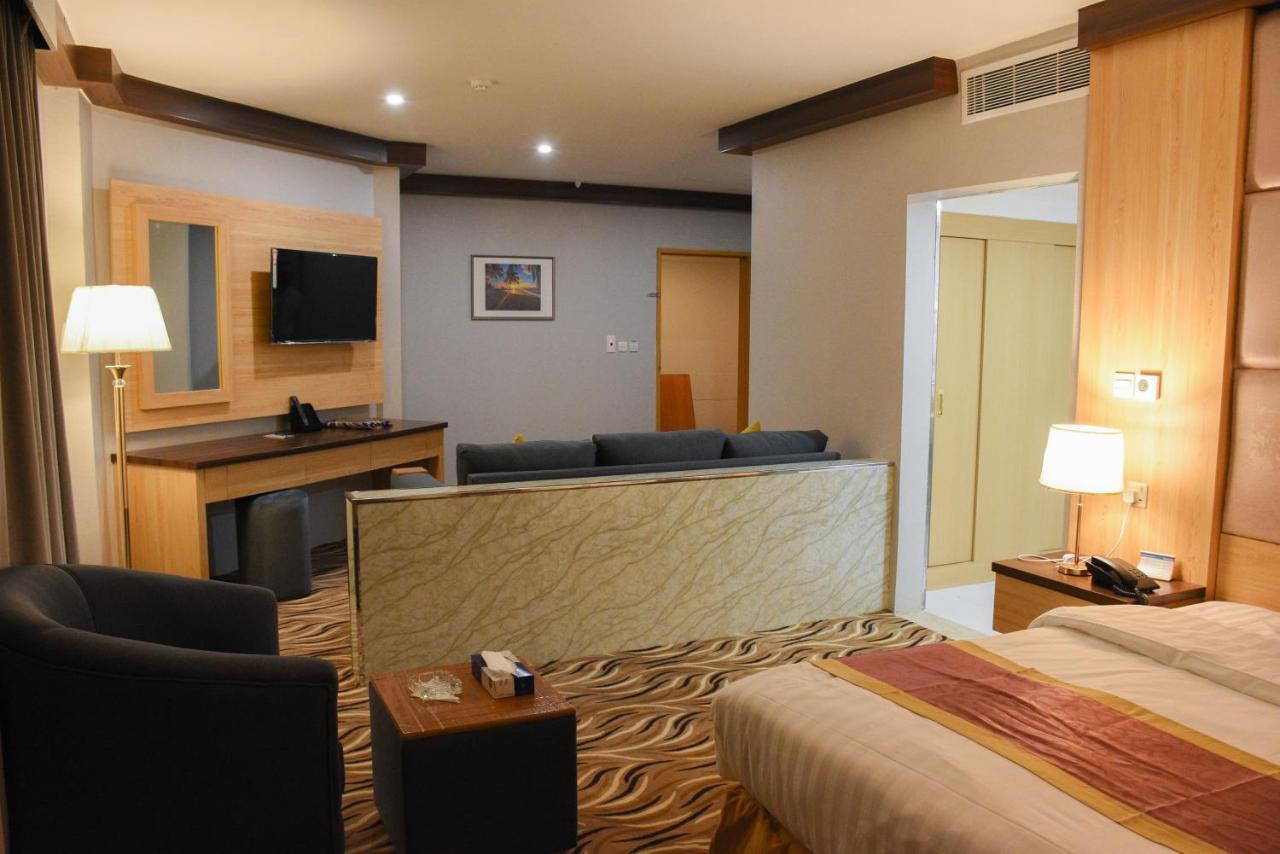 נג'ראן Florida Inn Hotel מראה חיצוני תמונה