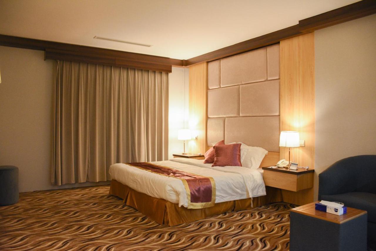 נג'ראן Florida Inn Hotel מראה חיצוני תמונה